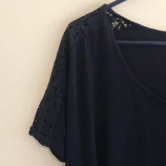 Get a little lacy, in this cute navy blue tee by JCP.  Size LP - Picture 3 of 7